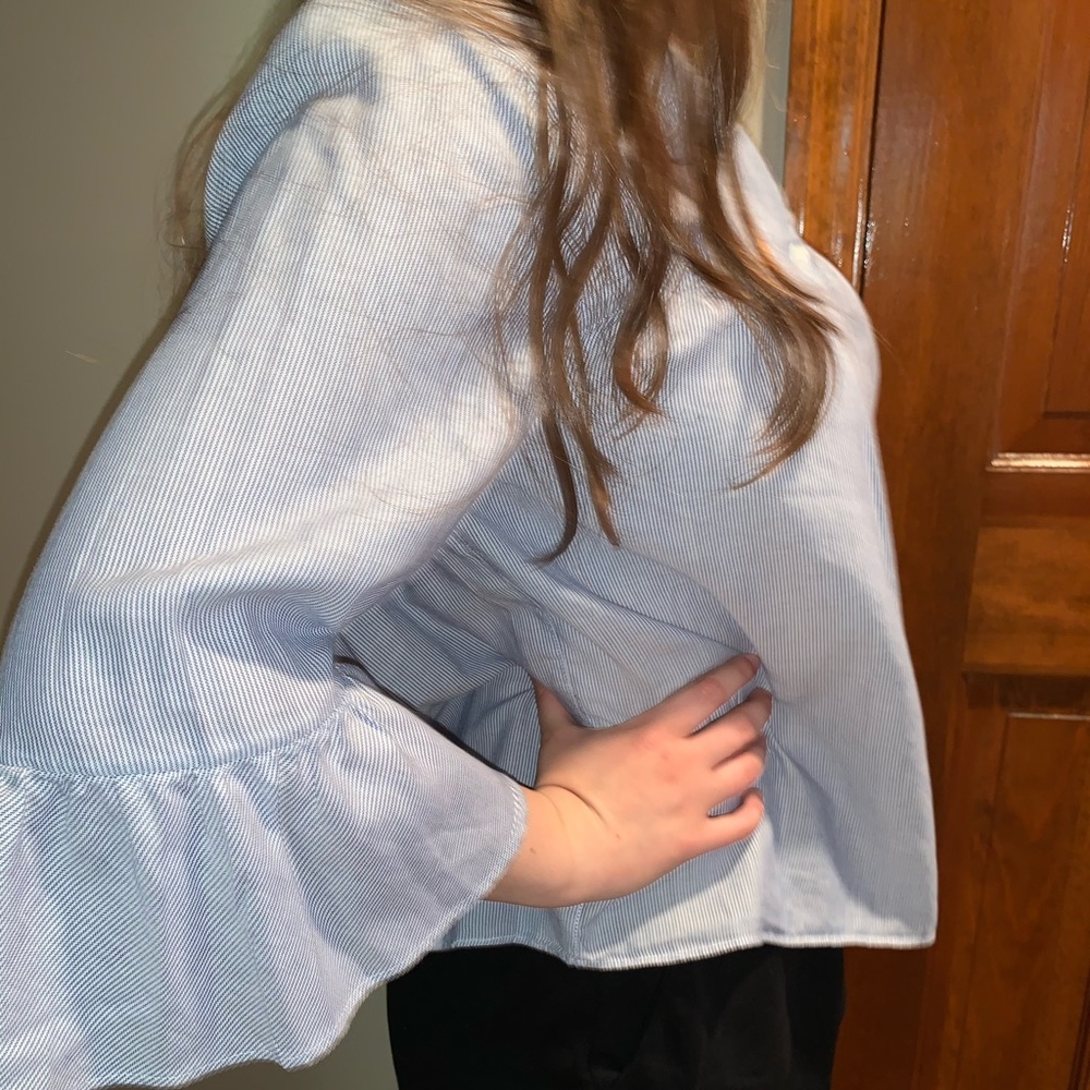 Button Up Top - image 3